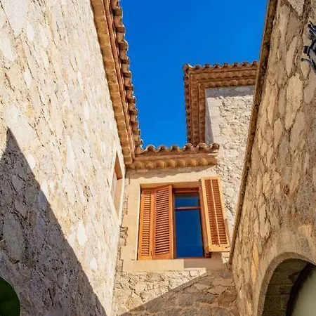 וילה Castillo De Meng The Castle Experience